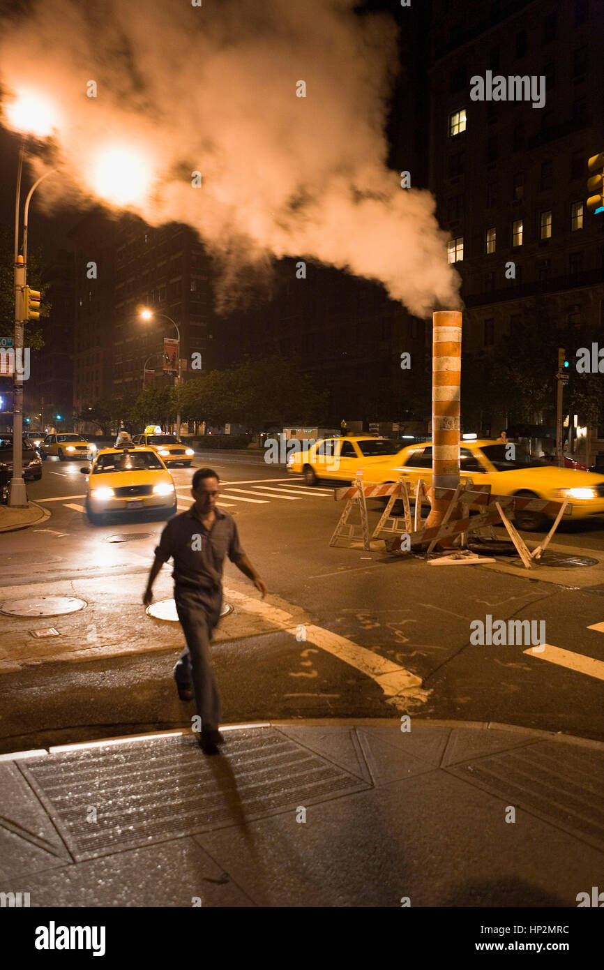 Cuisson à la cheminée, dans Park Avenue à 60 th St, New York City, USA Banque D'Images