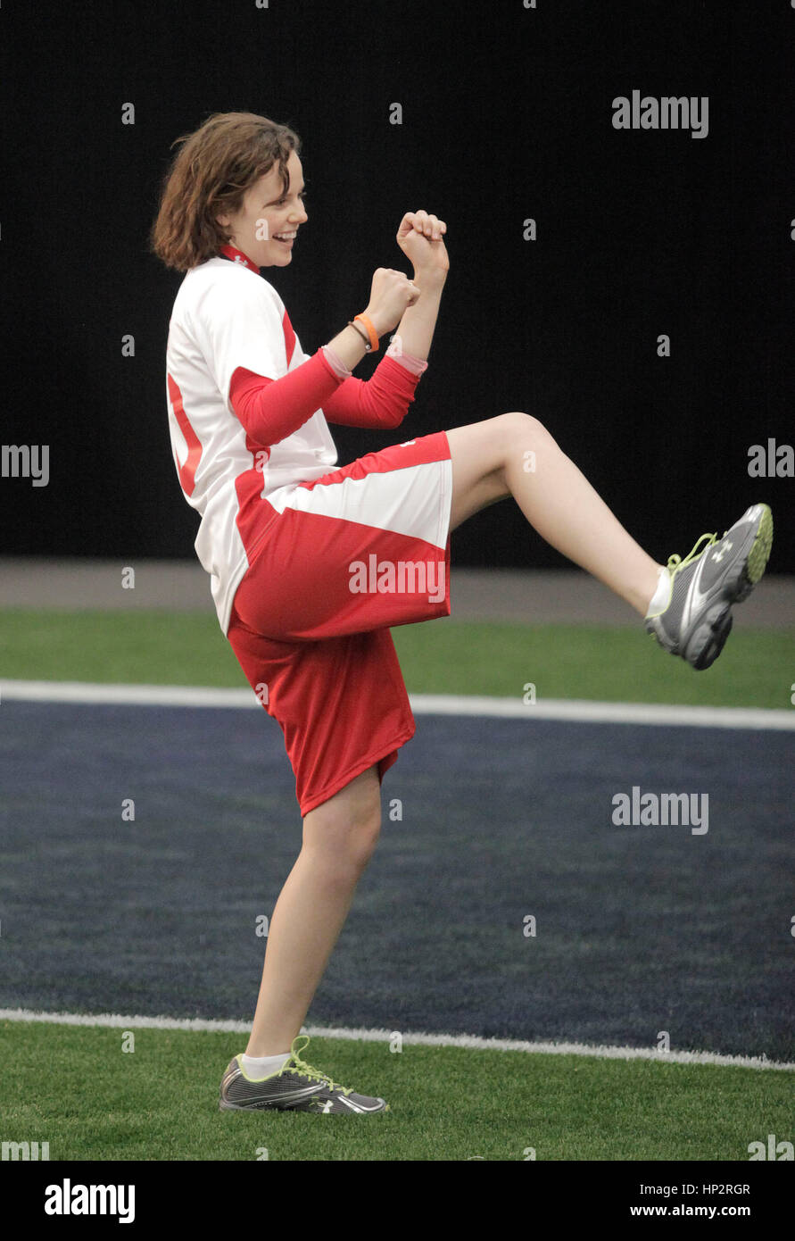 Sarah Ramos au Tazón V Latino flag football NFL Super Bowl jeu à l'expérience au centre de convention de Dallas le 2 février, 2011 à Dallas, Texas. Photo par Francis Specker Banque D'Images