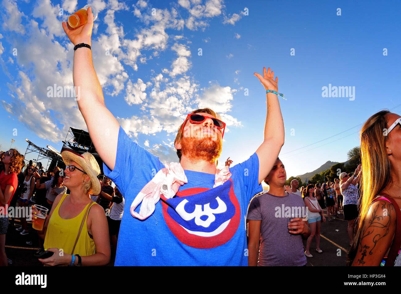 BENICASSIM, ESPAGNE - 20 juillet : foule lors d'un concert au Festival de Musique le 20 juillet 2014 à Benicassim, Espagne. Banque D'Images