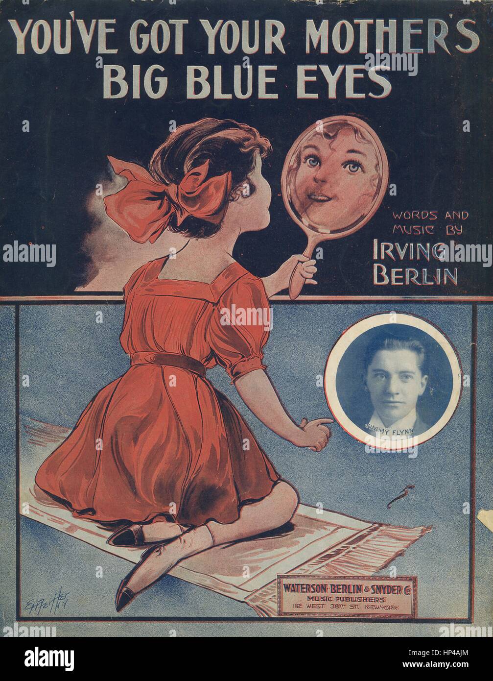 Sheet Music image de couverture de la chanson 'Vous avez votre mère, grands yeux bleus, avec des notes de l'auteur original à lire 'Paroles et musique d'Irving Berlin', United States, 1913. L'éditeur est répertorié comme "Waterson, Berlin et Snyder Co., 112 West 38th Street.', la forme de la composition est "avec chœur trophique', l'instrumentation est 'piano et voix", la première ligne se lit 'Baby Mabel, sept ans, stting sur son Daddy's genou', et l'illustration artiste est répertorié comme "E. Pfeiffer ; photo anonyme de Jimmy Flynn'. Banque D'Images