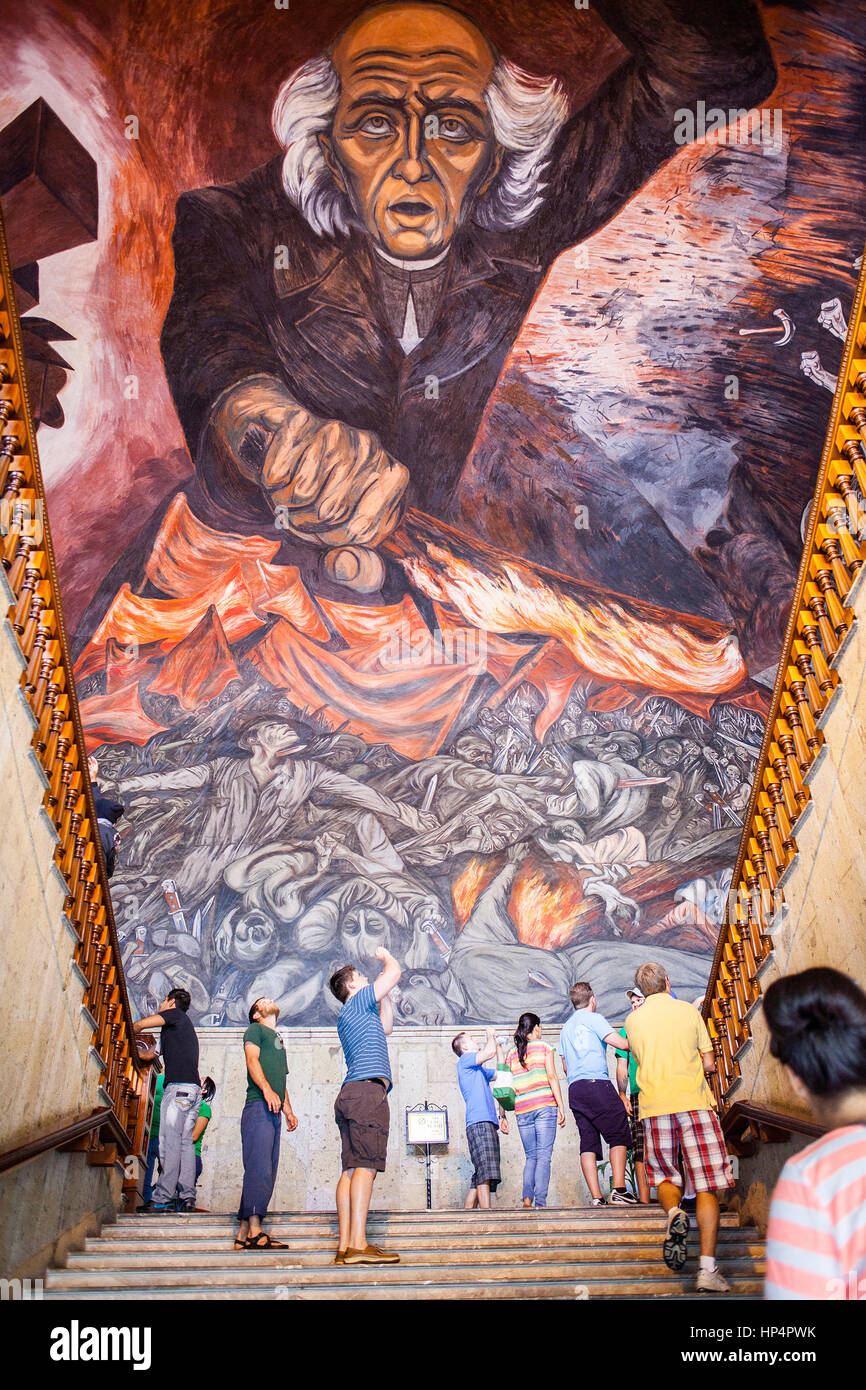 'Hidalgo' la peinture murale par José Clemente Orozco sur le grand escalier du Palais du Gouvernement, à Guadalajara. Jalisco, Mexique Banque D'Images