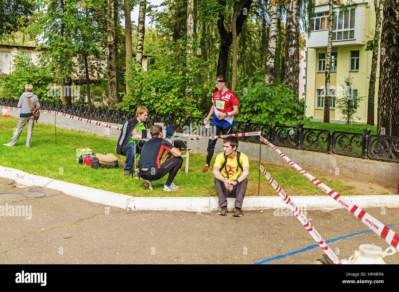 XXXV compétitions sur le sport d'orientation, consacrée à la mémoire de P. M. Masherov - 10-11.09,2016, Vitebsk. Premier jour. Banque D'Images