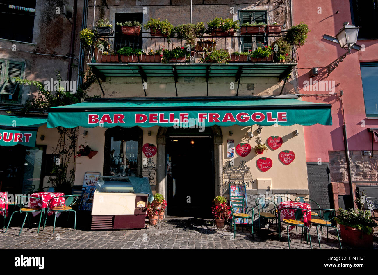 Bar delle Fragole (fraises café) dans Nemi, lazio, Italie Banque D'Images