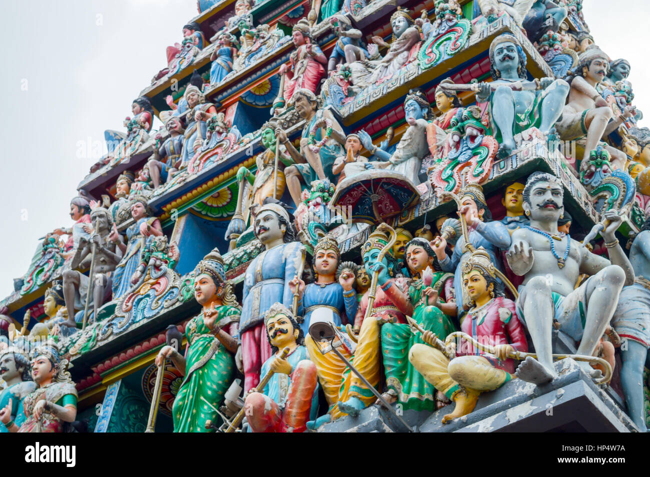Toit du Temple Sri Veeramakaliamman dans Little India, l'un des plus vieux temple de Singapour Banque D'Images