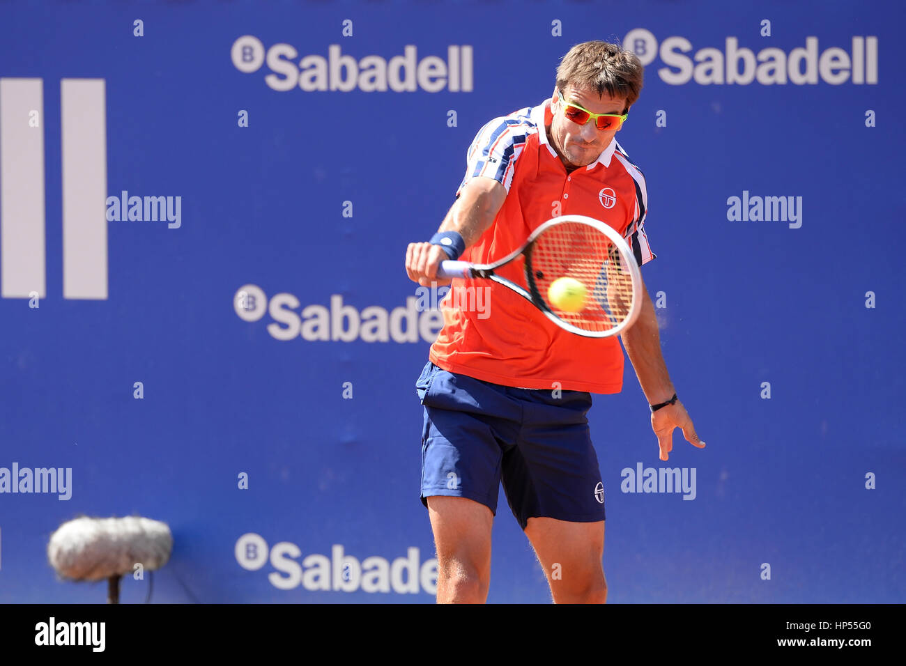 Barcelone - APR 24 : Tommy Robredo (joueur de tennis) joue à l'ATP Open de Barcelone Banc Sabadell Conde de Godo Tournament le 24 avril 2015 dans Banque D'Images