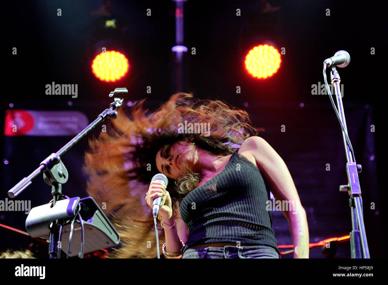 Barcelone - SEP 19 : Yasmine Hamdan (band) en concert au Festival Bam le 19 septembre 2015 à Barcelone, Espagne. Banque D'Images