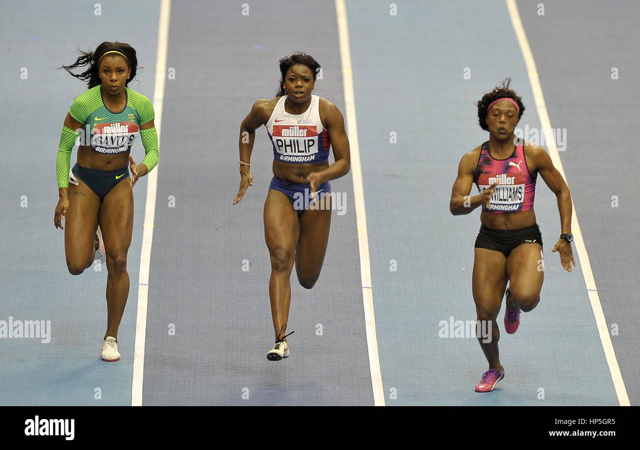 Birmingham, UK. 18 Février, 2017. (L à r) Rosangela Santos (BRA), Asha Philip (GBR) et Christianna Williams (JAM). Womens 60m final. Muller indoor grand prix. Barclaycard Arena. Birmingham. L'Angleterre. UK. 18/02/2017. Credit : Sport en images/Alamy Live News Banque D'Images