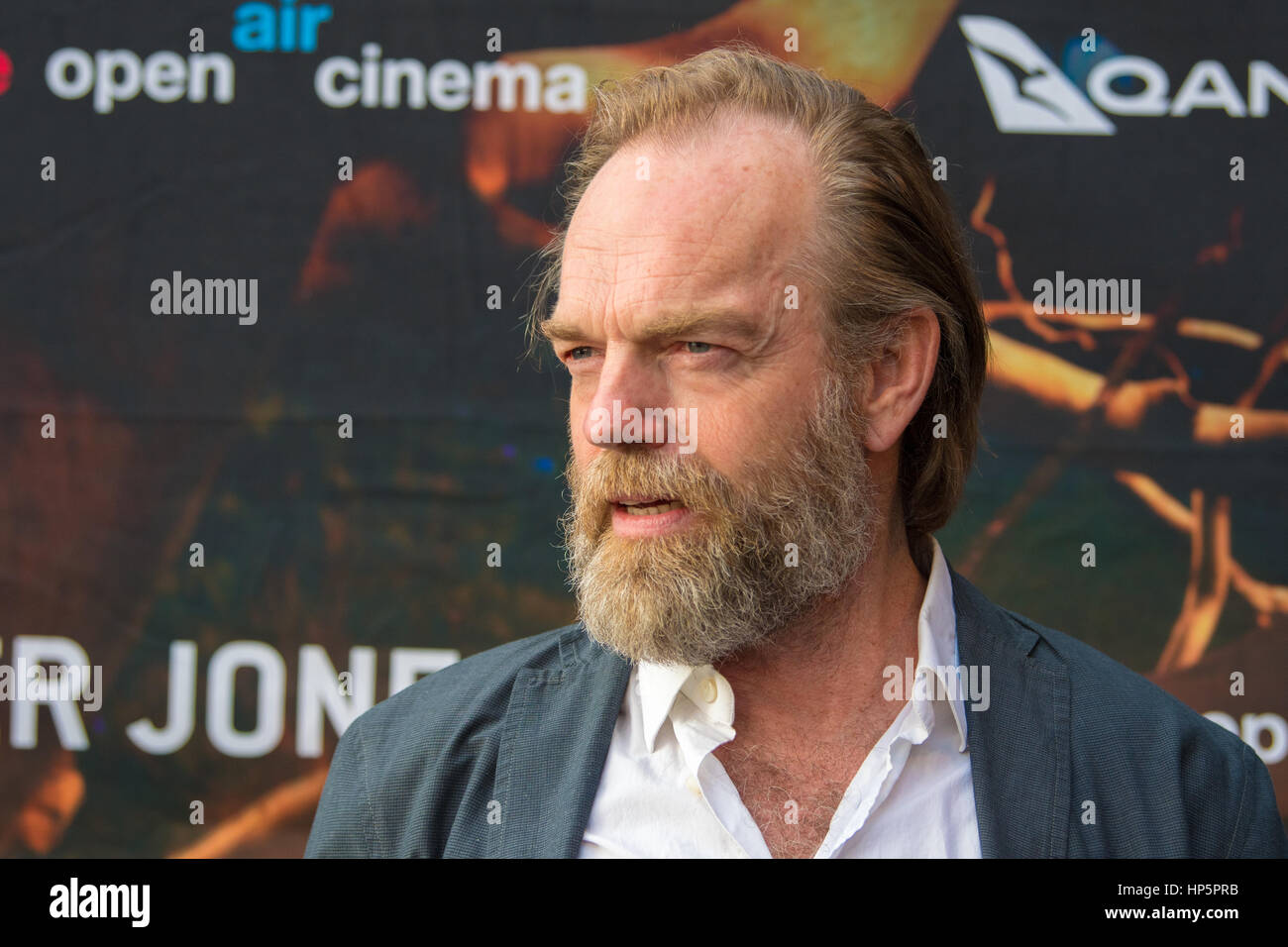 Sydney, Australie - 19 Février 2017 : des stars et acteurs arrivent à la Jasper Jones première du film qui a eu lieu à la Saint George cinéma en plein air à Sydney, Australie. Sur la photo, Hugo Weaving. Credit : mjmediabox / Alamy Live News Banque D'Images