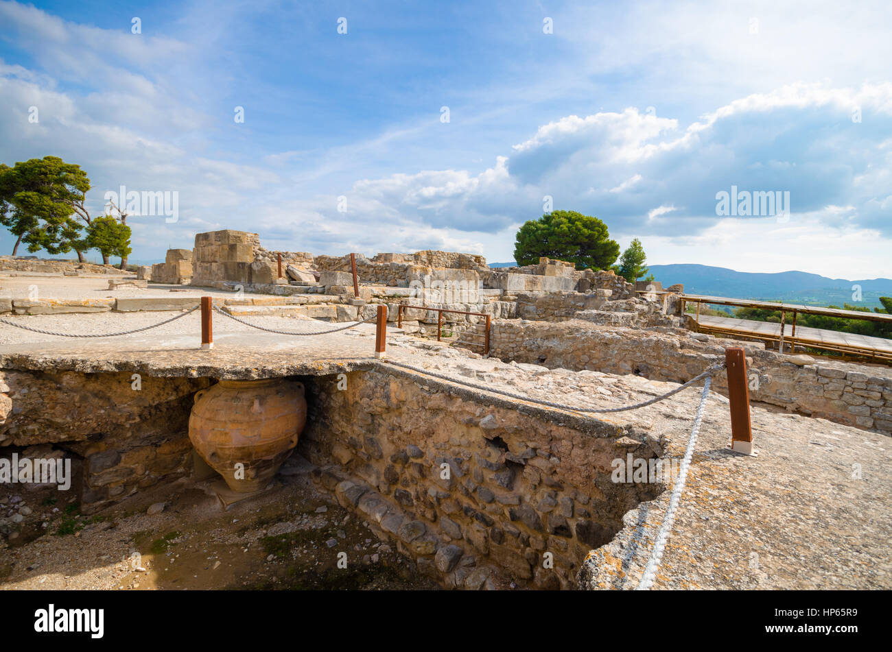 Les ruines antiques de la ville de Phaistos, en Crète. ici a été trouvé ...