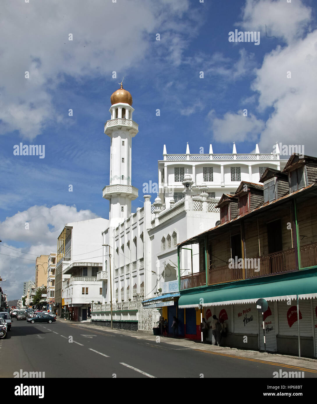 Mosquée de la vieille ville, Port Louis, Maurice, mosquée de la vieille ville, Minaret, scène de rue, ciel bleu Banque D'Images