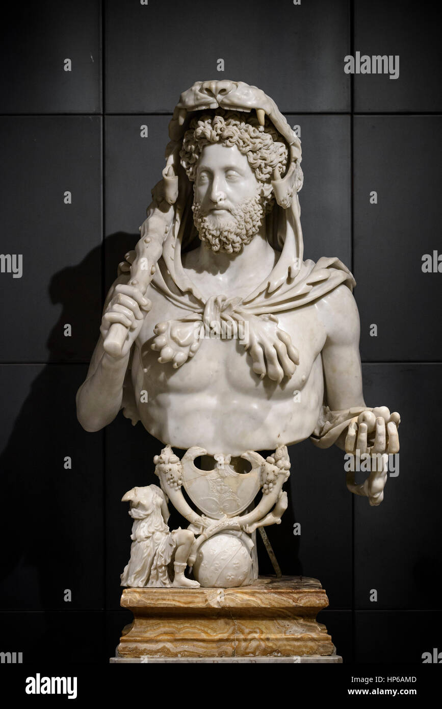 Rome. L'Italie. Buste de l'empereur romain commode (161-192 AD) représenté comme Héraclès, 180-193 AD. Les musées du Capitole. Musei Capitolini. Banque D'Images