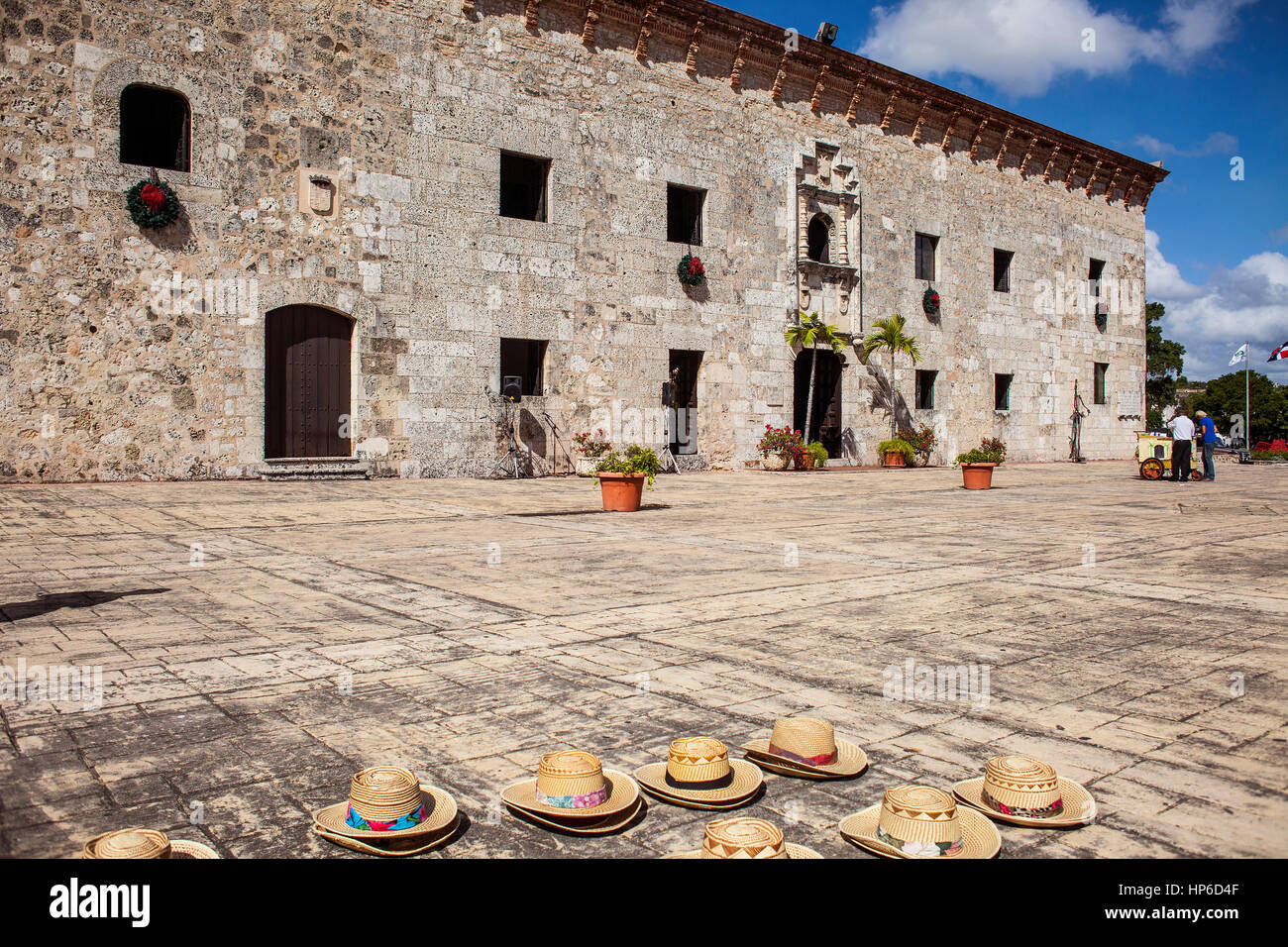 Chapeaux de décrochage et Museo de las Casas Reales, la vieille ville, Santo Domingo, République Dominicaine Banque D'Images