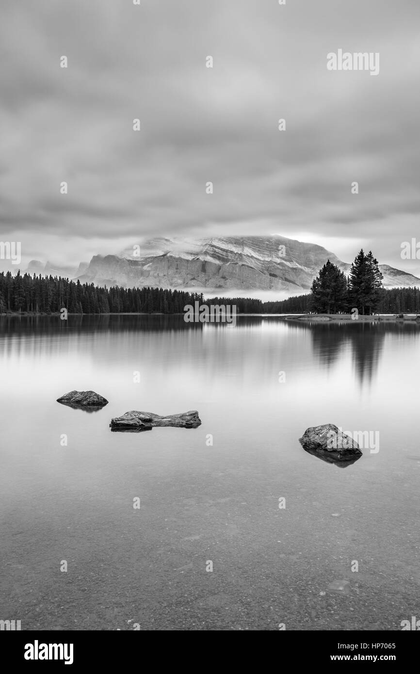 Deux Jack Lake, Alberta, Canada Banque D'Images