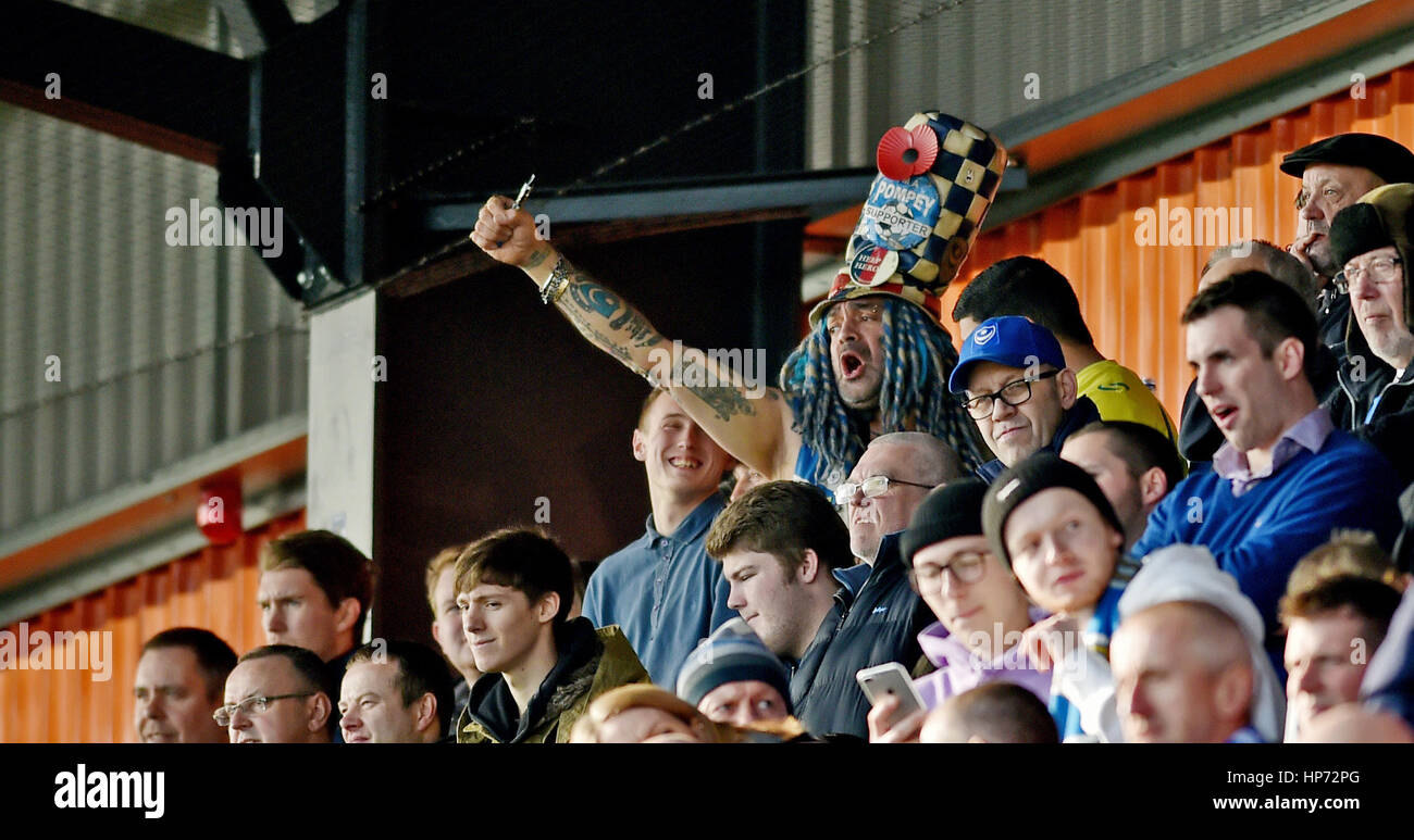 John Portsmouth, fan du club de football de Portsmouth, Westwood, lors du match Sky Bet League 2 entre Barnett et Portsmouth au stade Hive à Londres. 18 février 2017. Usage éditorial uniquement. Pas de merchandising. Pour les images de football, les restrictions FA et Premier League s'appliquent inc. Aucune utilisation Internet/mobile sans licence FAPL - pour plus de détails, contactez football Dataco Banque D'Images
