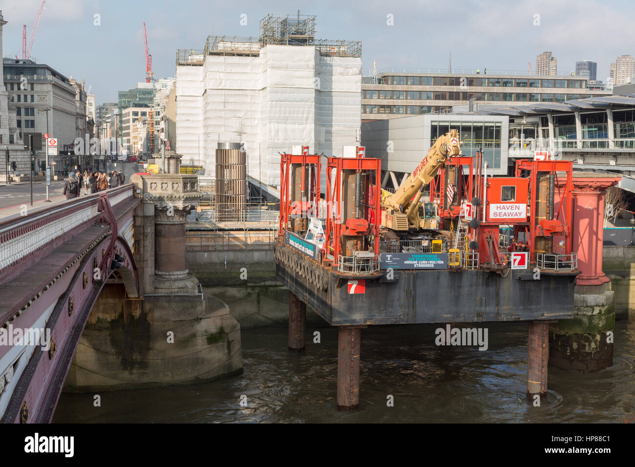 Les travaux de construction de la Thames Tunnel Tideway, Southwark, London, UK Banque D'Images