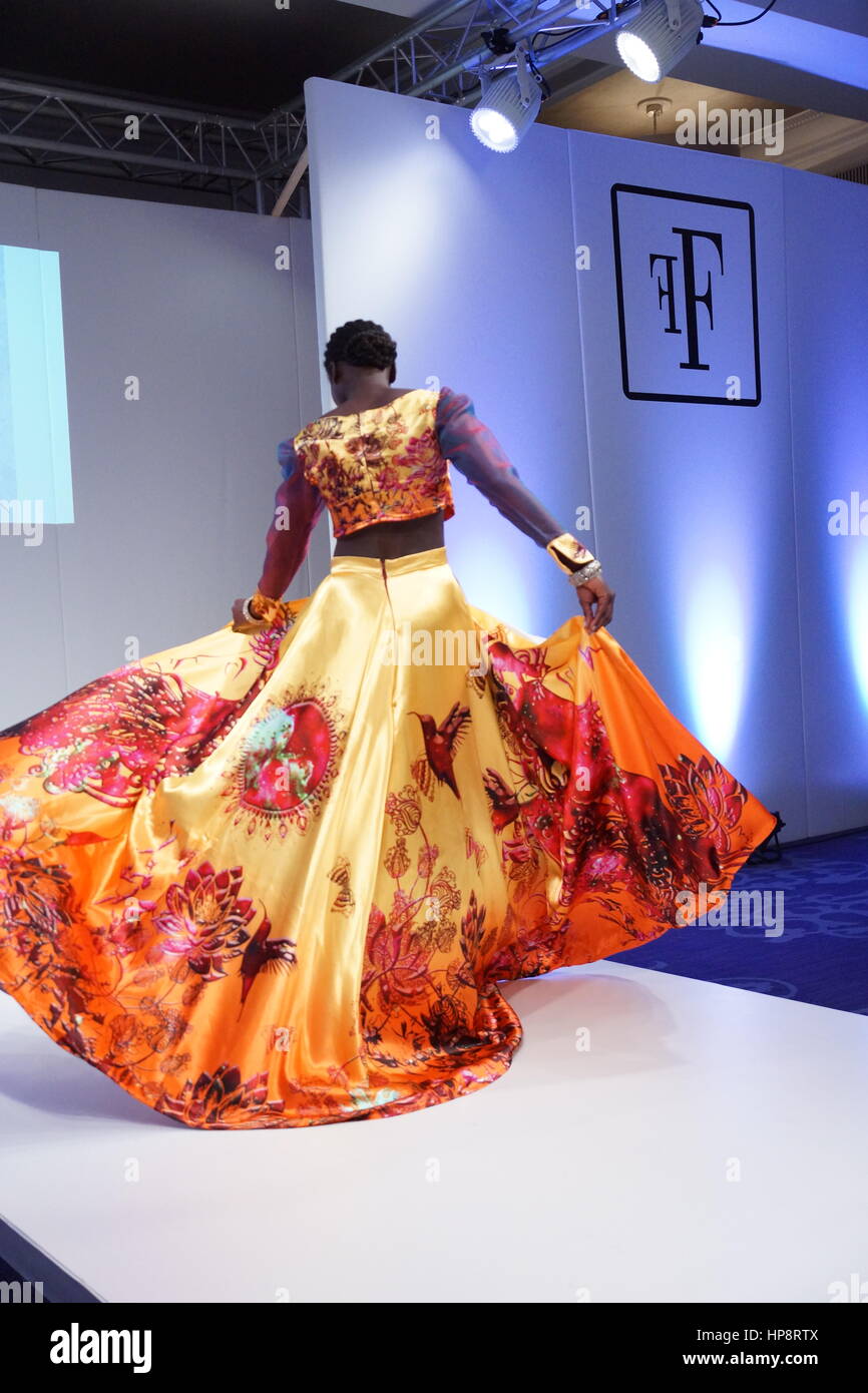 Londres, Royaume-Uni. Feb 19, 2017. Top Modèle actuel de couleur, Aramatou Toure. Fashions Finest célèbre le cinquième anniversaire de la compétition, 'au top'. John Herrera, un concepteur novateur de Philippines à Patrimoine canadien a pris le titre. En vedette dans Photo : Peter Hogan/Alamy Live News Banque D'Images