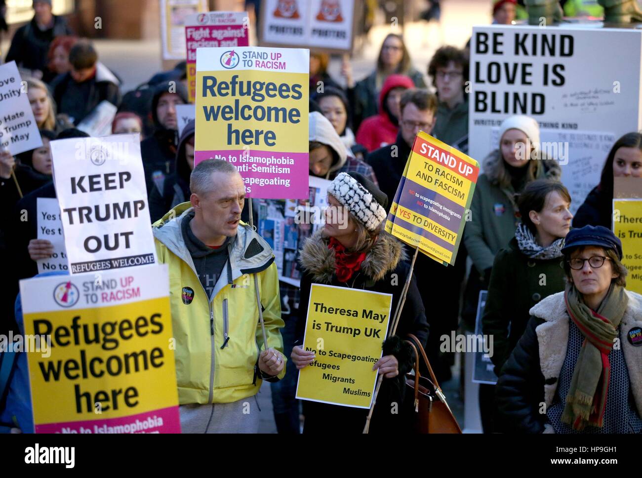 Un rassemblement à Glasgow pour protester contre l'atout de Donald le jour que la visite d'Etat par le président des États-Unis est débattu dans le Parlement britannique. Banque D'Images