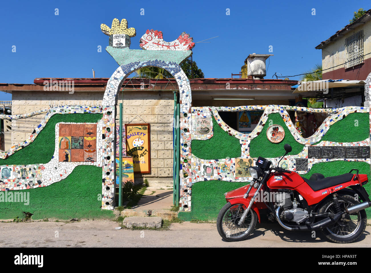 Fusterlandia, un art complexe est nommé d'après son créateur Jose Fuster a été créé en Jaimanitas, une région économiquement faible près de La Havane Cuba Banque D'Images