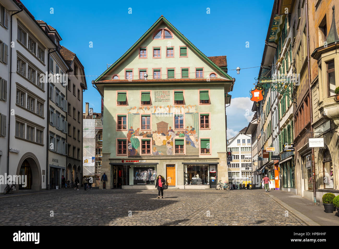 Lucerne, Suisse - 24 mai 2016 : Architecture de Lucerne. La ville pittoresque de Lucerne Weinmarkt, Suisse. Il y a une zone de marché chaque premier samedi Banque D'Images