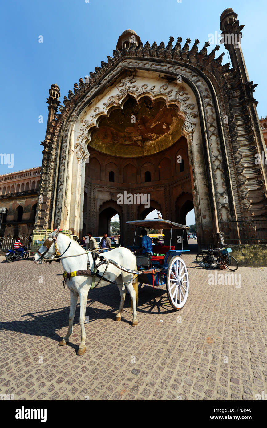 L'historique porte de Rumi à Lucknow, Inde. Banque D'Images