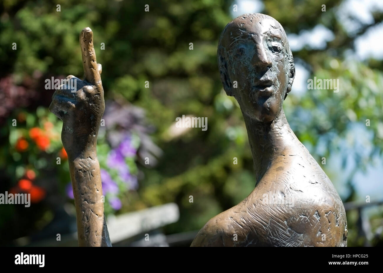 Erhobenem - Skulptur mit Zeigefinger sculptur frétillant avec l'index Banque D'Images