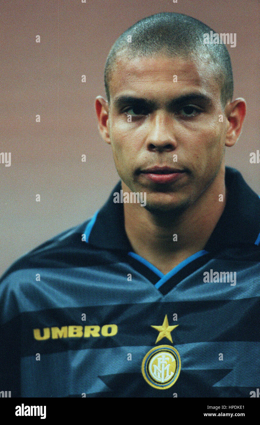 RONALDO INTER MILAN FC 18 Septembre 1997 Banque D'Images