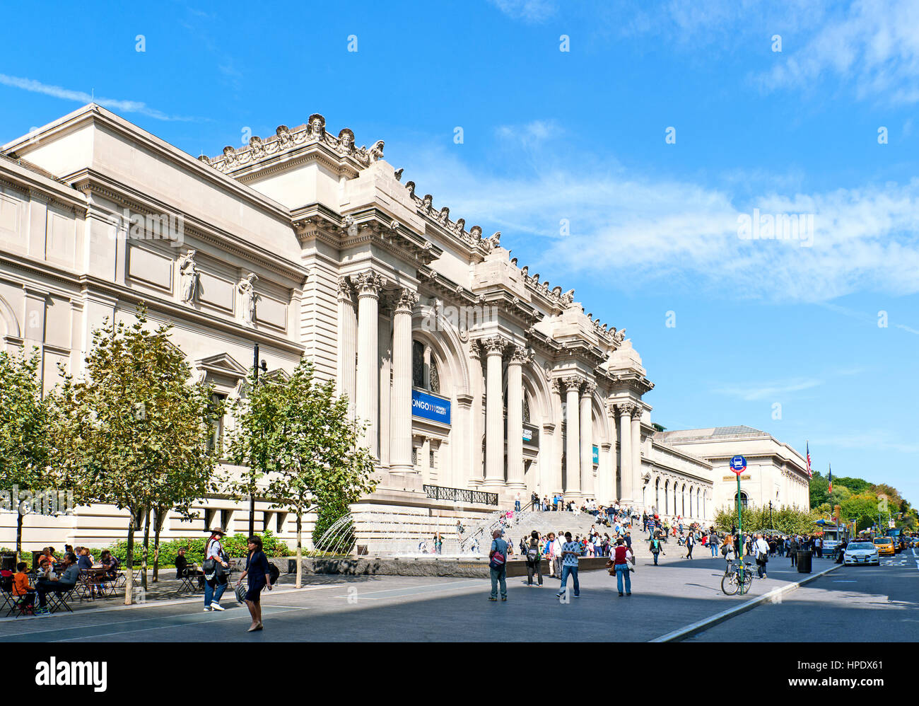 Le Metropolitan Museum of Art, le Musée s'est réuni à l'extérieur, Cinquième Avenue, New York City Banque D'Images