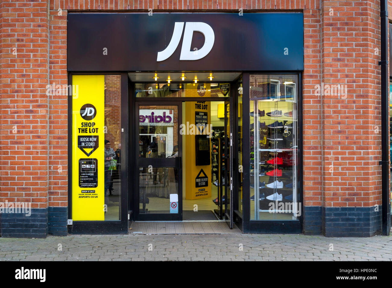 Entr e de JD une succursale d une grande nation chaussures de