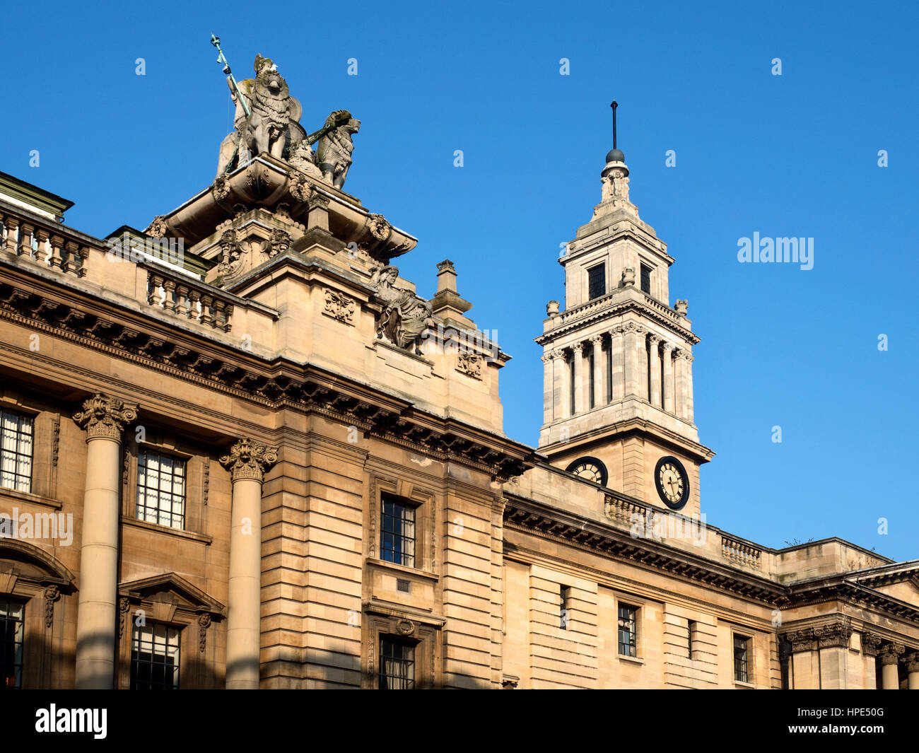 Tour de l'horloge à la Guidhall à Hull Yorkshire Angleterre Banque D'Images