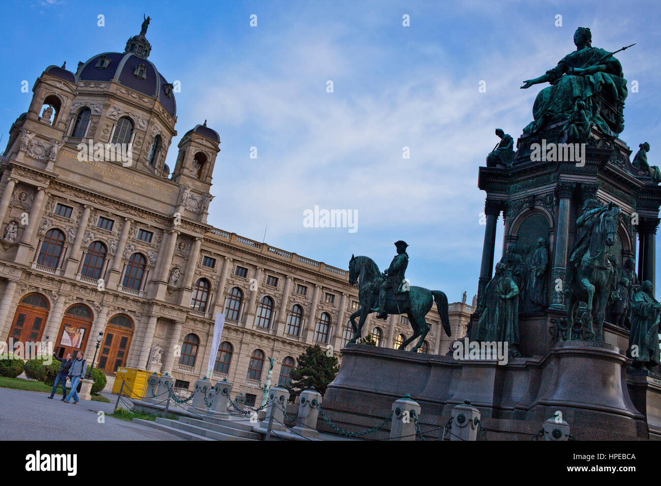 Maria Theresien monument à Maria Theresien platz en face de Kunsthistorisches Museum (Musée de l'histoire de l'Art), Vienne, Autriche, Europe Banque D'Images