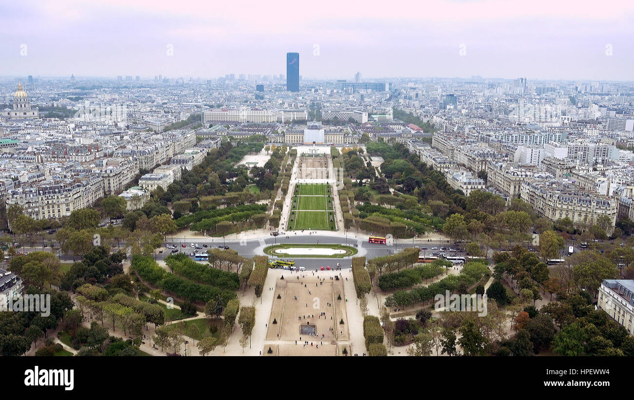 Paris vue aérienne du Champ de Mars ou le Champ de Mars le grand public les espaces verts à Paris, France Banque D'Images