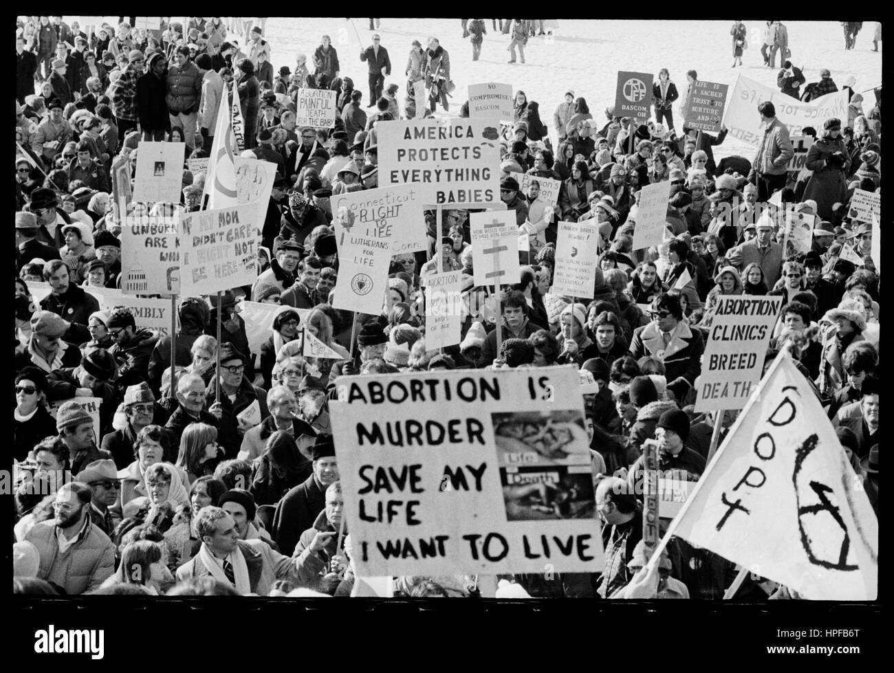 "Droit à la vie" manifestation avec des banderoles et des pancartes à la Maison Blanche et U S Capitol, Washington, DC, 01/23/1978. Photo de Thomas O'Halloran Banque D'Images