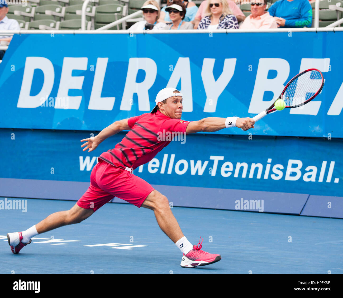 Delray Beach, Palm Beach County, NOUS. Feb 21, 2017. Tennis pro américain JACK SOCK en action sur cour au cours de l'Open ATP de Delray Beach World Tour premier tour au Delray Beach Tennis Center. Il a défait RADU ALBOT Moldaves 6-4, 7-6. Credit : Arnold Drapkin/ZUMA/Alamy Fil Live News Banque D'Images