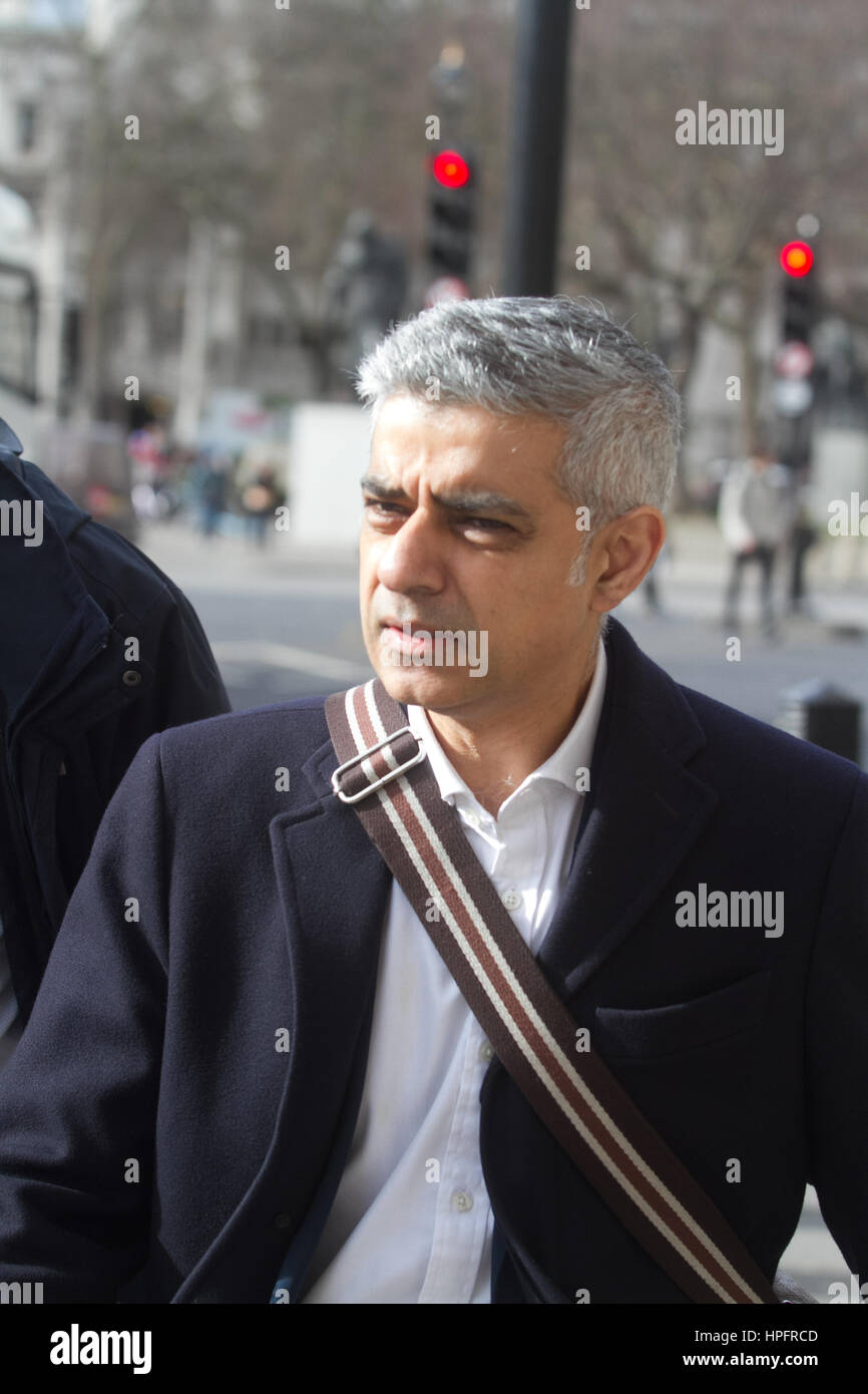 Londres, Royaume-Uni. Feb 22, 2017. Le maire de Londres Sadiq Khan arrive au Parlement de Westminster : Crédit amer ghazzal/Alamy Live News Banque D'Images