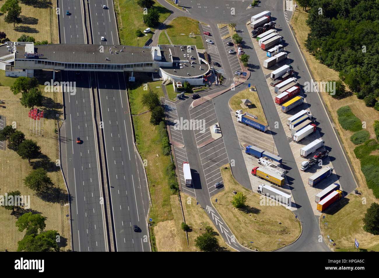 France, Seine et Marne, Ile-de-France, vue aérienne de la Route 6, la route reste arrêter et restaurant Banque D'Images