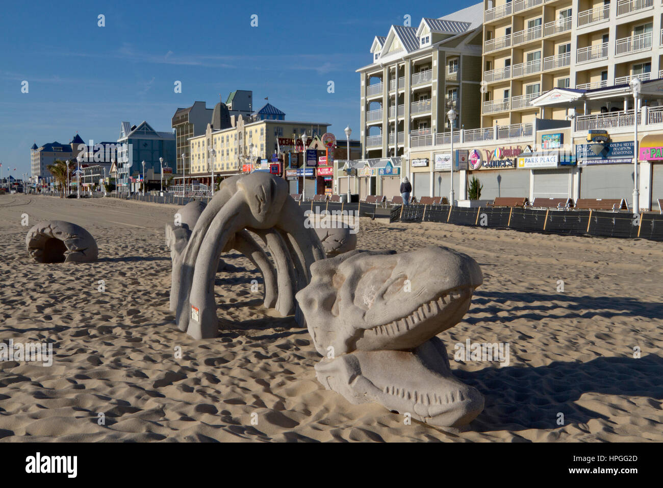 Ocean City, Maryland, États-Unis - 26 octobre 2016 : un long Ocean City boardwalk regorge de restaurants, boutiques, et autres animations un Banque D'Images