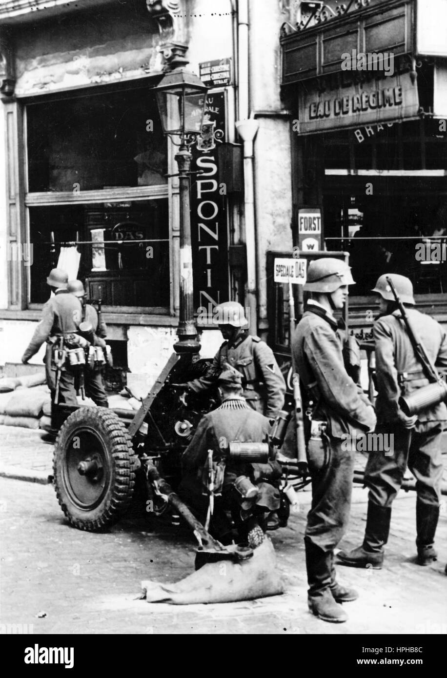 May 1940 belgium Banque de photographies et d’images à haute résolution ...