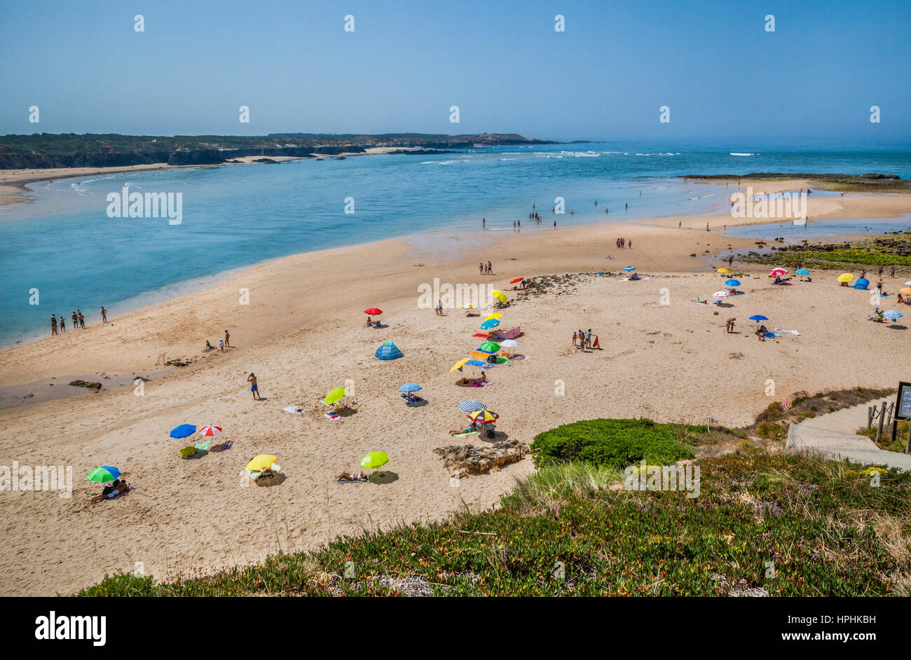 Le Portugal, l'Alentejo, Parc naturel du sud-ouest de l'Alentejo, Praia do Farol Farol, plage de l'estuaire de la rivière Mira à Villa Nova de Milfontes Banque D'Images
