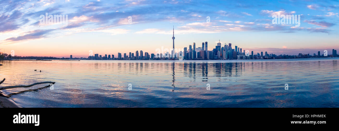 Vue panoramique sur la ville de Toronto et le lac Ontario - Toronto, Ontario, Canada Banque D'Images