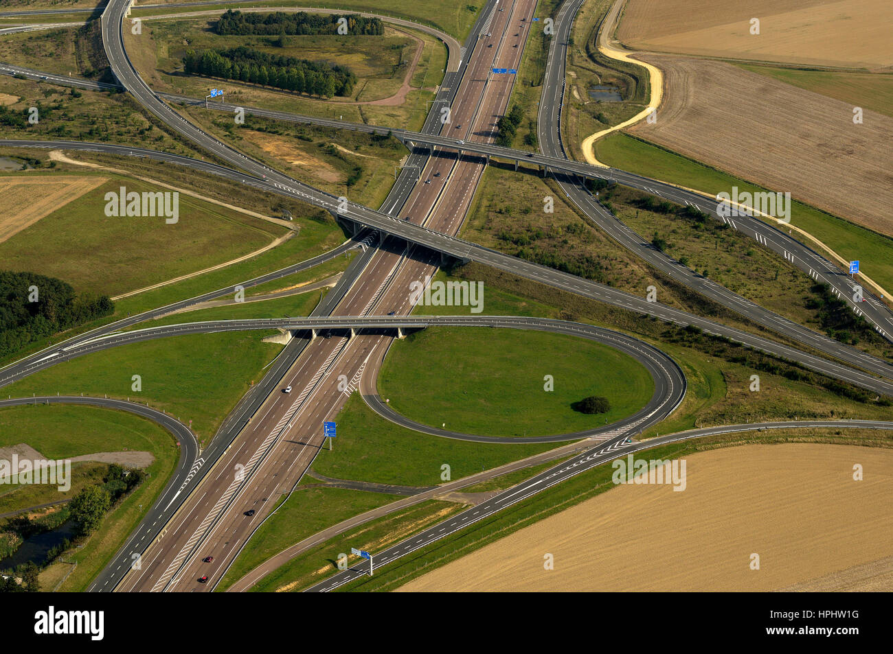 France, Bourgogne, Yonne, vue aérienne d'un échangeur près de Courtenay, A6, A19 Banque D'Images
