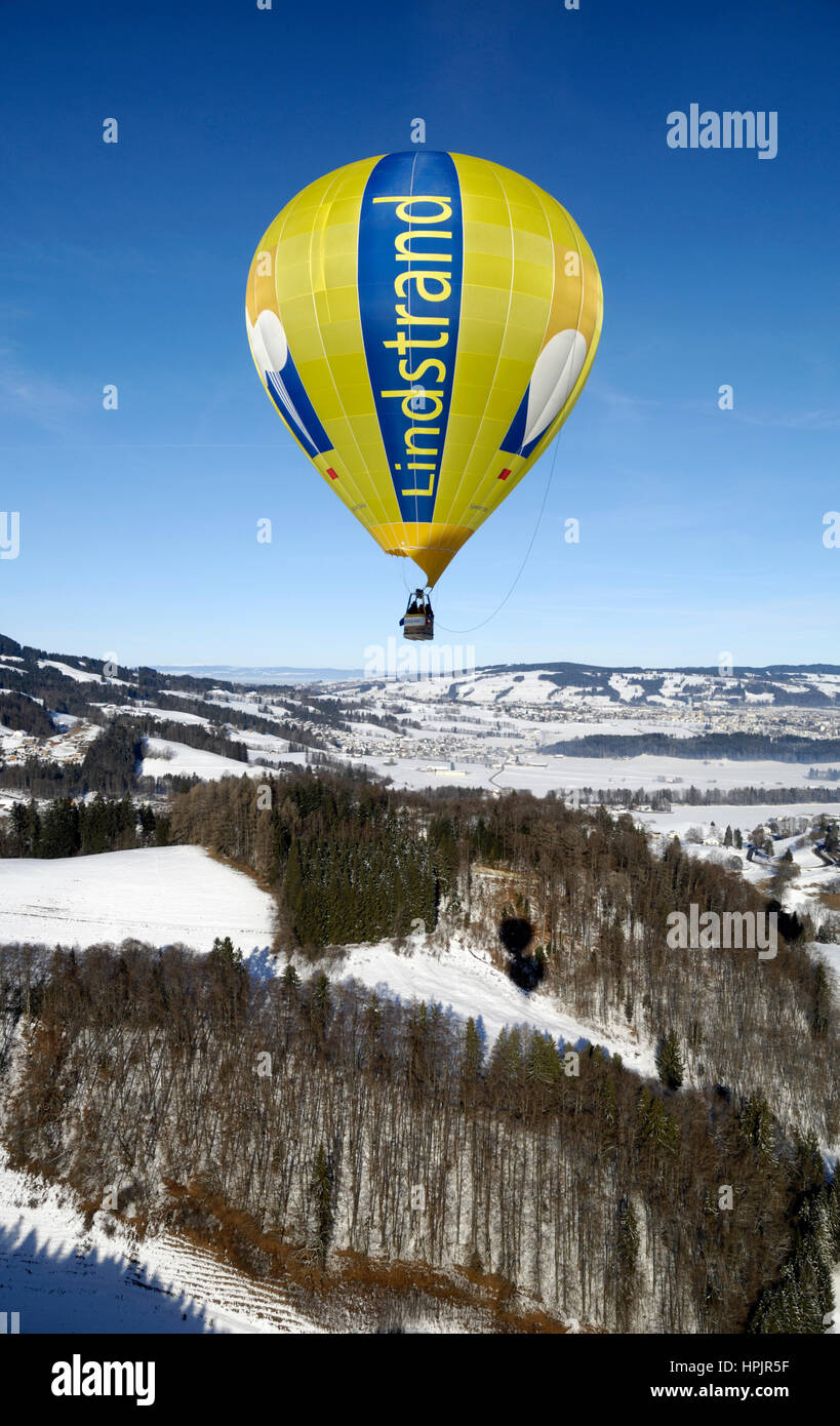 Gruyère : Le Château d'Oex International Balloon Festival / Festival International de Ballons à Château-d'Oex Banque D'Images