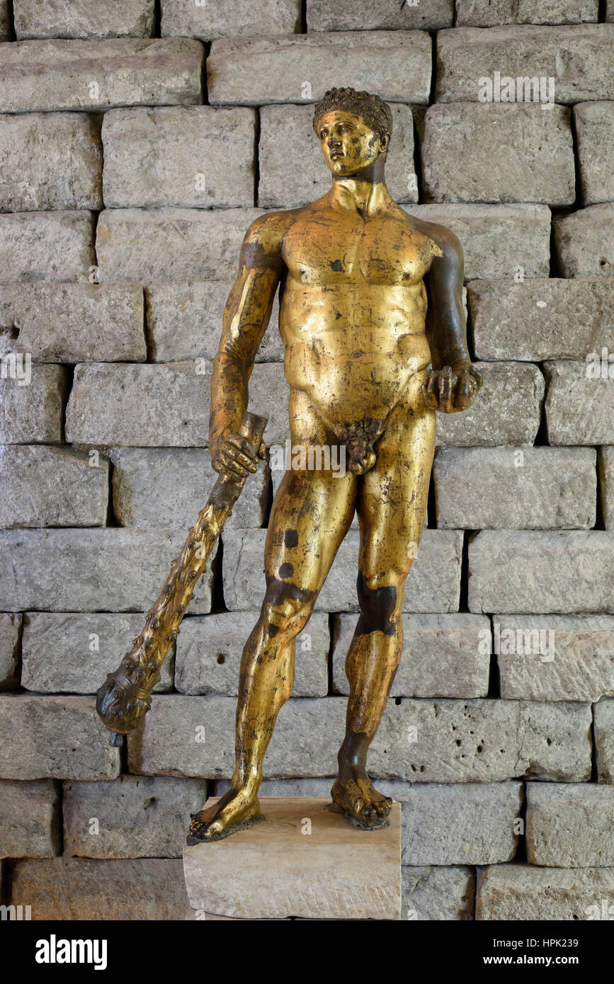Rome. L'Italie. Statue en bronze d'hercule en bronze doré, sculpture, 2ème C BC, du Forum Boarium, Musée du Capitole. Musei Capitolini. Banque D'Images