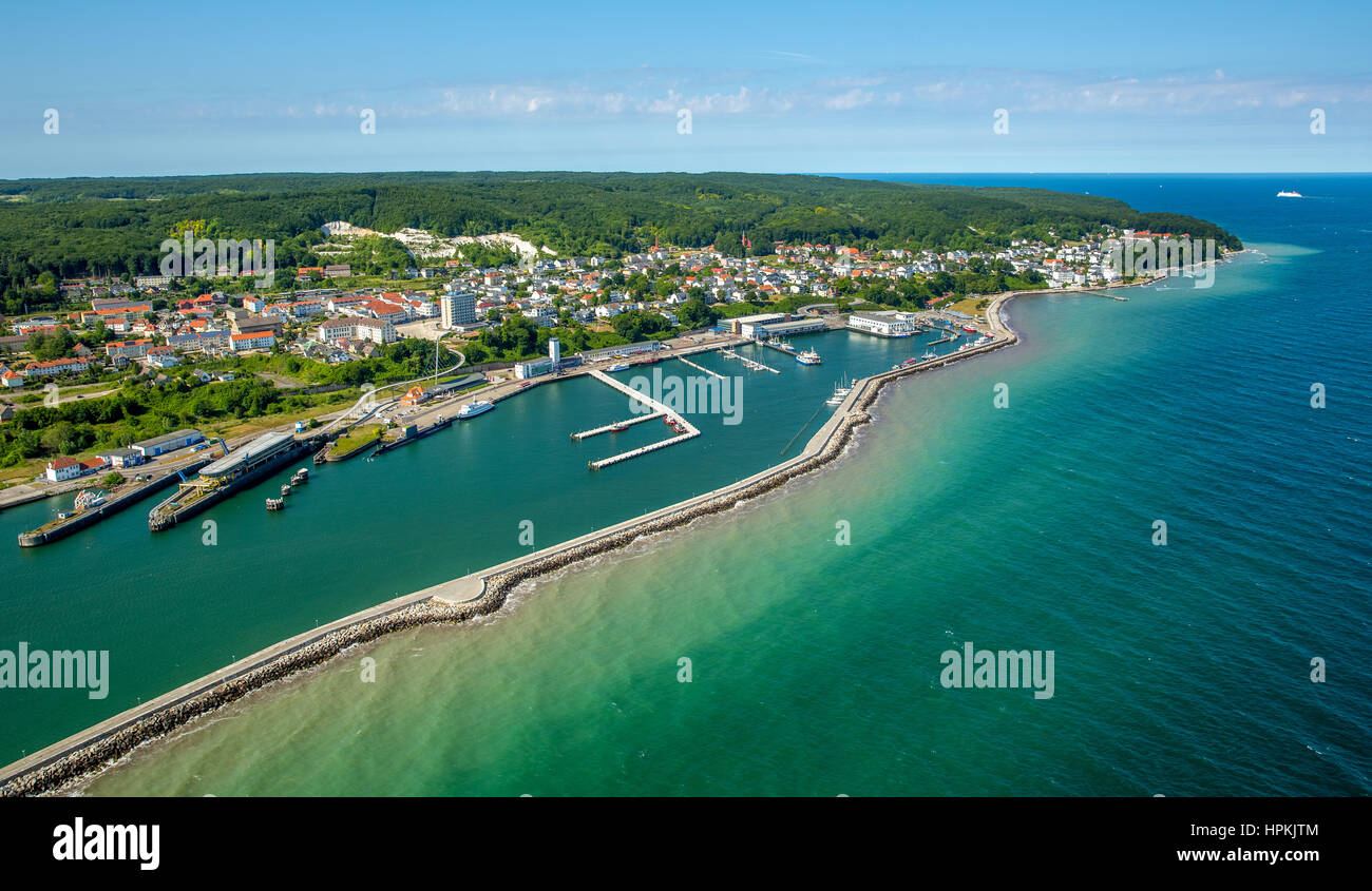 Le port de Sassnitz, Mole, l'hôtel Fürstenhof sur la promenade du lac, l'architecture de villégiature, Sassnitz, Rugen Island, côte de la mer Baltique, Poméranie occidentale, Banque D'Images
