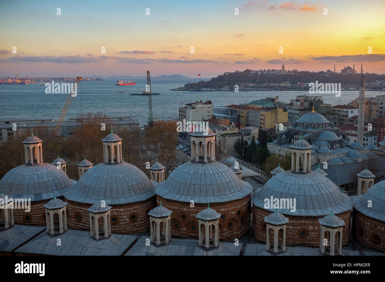 Vue du Bosphore vers Tophane et la mer de Marmara Banque D'Images