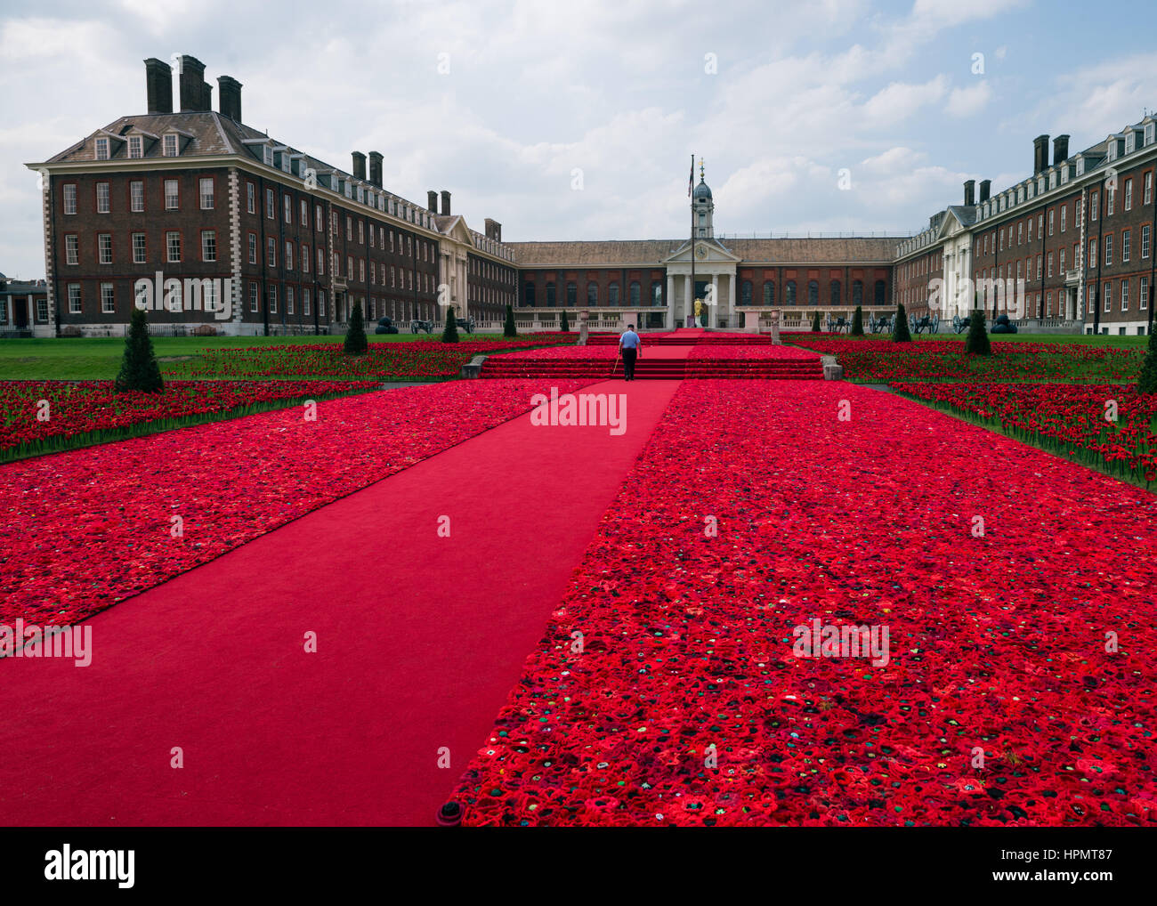 Champ de coquelicots faits main en tricot designer Phillip Johnson RHS Chelsea Flower Show 2016 Banque D'Images