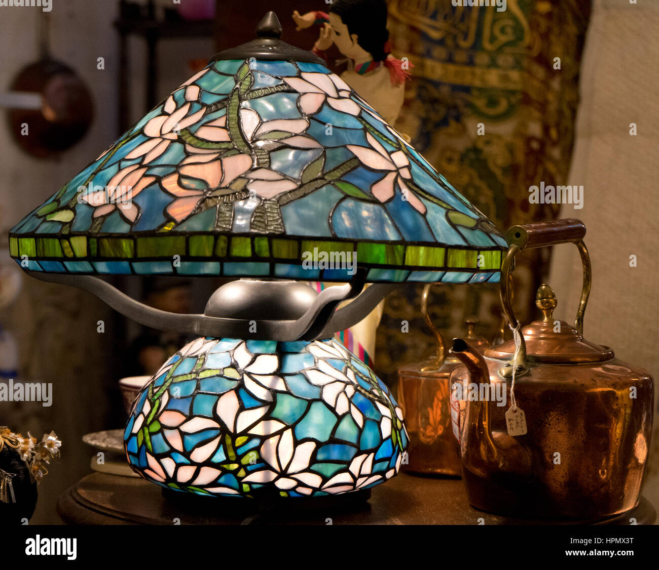 Superbe lampe colorée au plomb. Banque D'Images