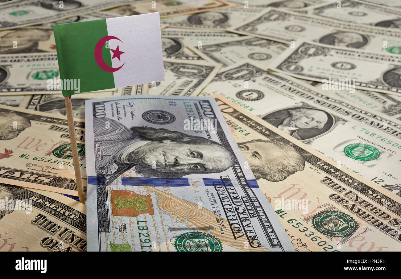 Pavillon de l'Algérie bloque dans une variété de billets américains.(série) Banque D'Images