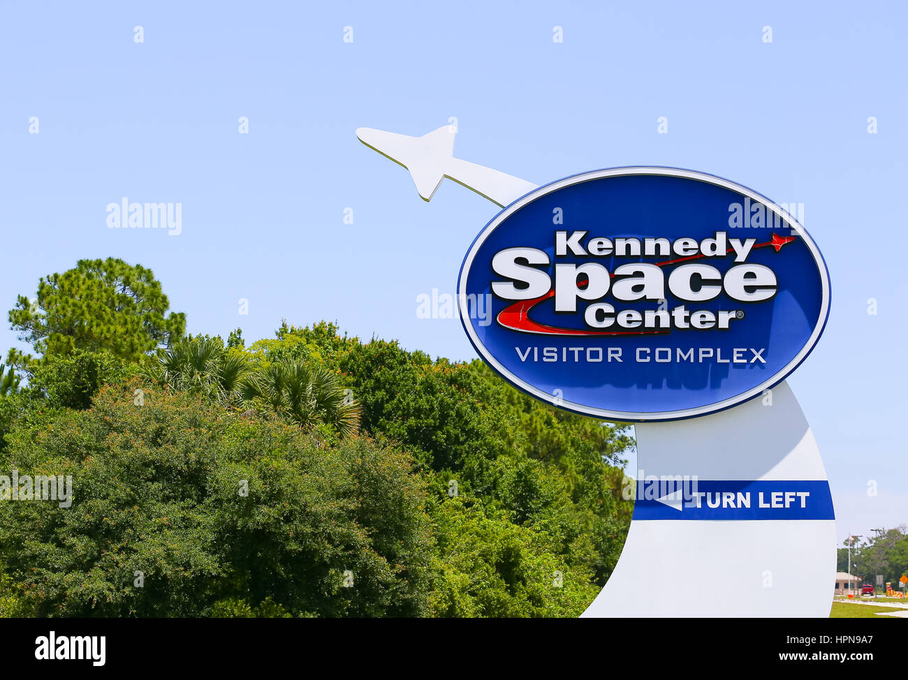 MERRITT ISLAND, USA - 7 mai 2015 : panneau jusqu'au Kennedy Space Center Visitor Complex. Banque D'Images