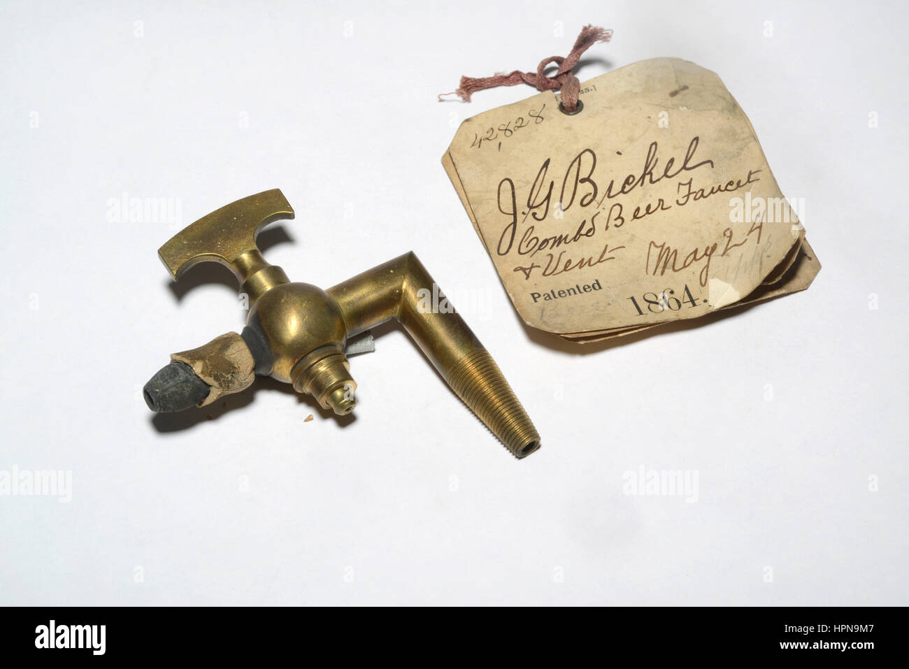 Modèle de brevet pour la bière et le Combo robinet breveté le 24 mai 1864. Inventé par J. G. Bickel. Banque D'Images