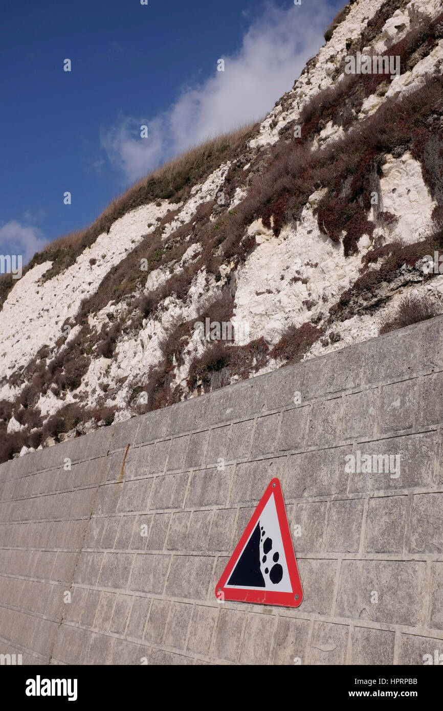 L'érosion le long des falaises de craie undercliff marcher entre Brighton Rottingdean et Sussex UK Banque D'Images